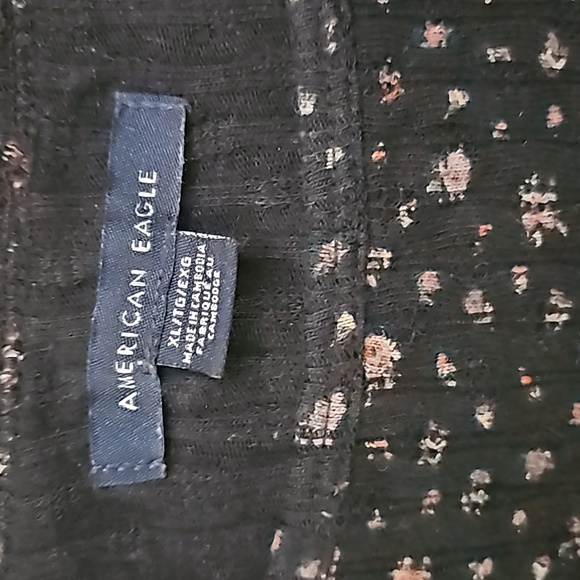 American Eagle Floral Cropped Top - Picture 2 of 9